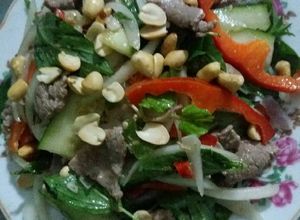 Hình của món Gỏi thịt bê.