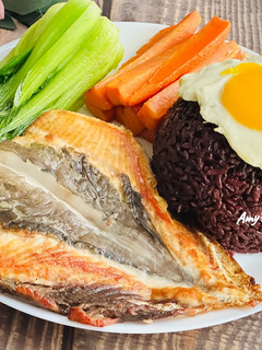 一鍋到底家常飯 菜 / 乾煎虱目魚肚 的食譜成品照片