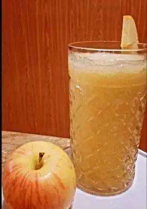 A picture of Apple juice.