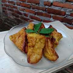 A picture of Tahu bacem.