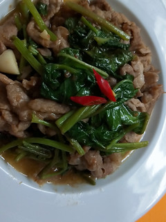 空心菜炒沙茶梅花肉 的食譜成品照片