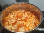 Una foto de picante de panza