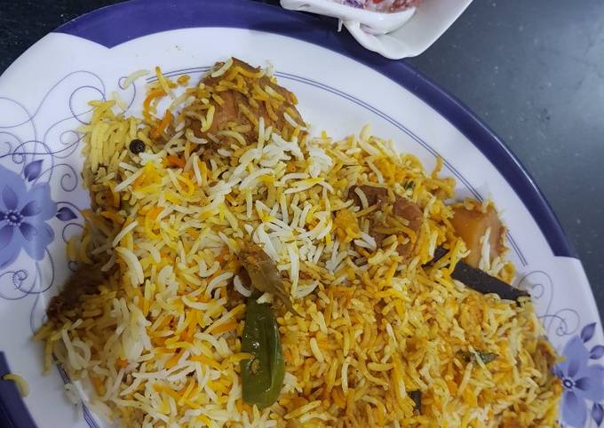 Spicy Chicken Tikka Biryani