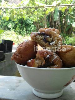 Foto resep Donat empuk pisang isi coklat