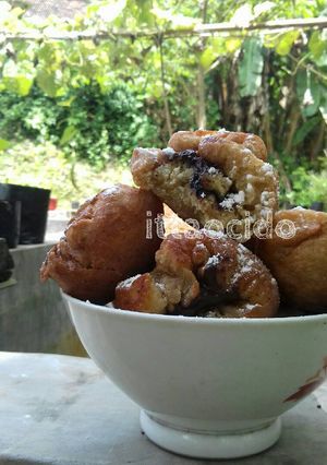 Foto resep Donat empuk pisang isi coklat