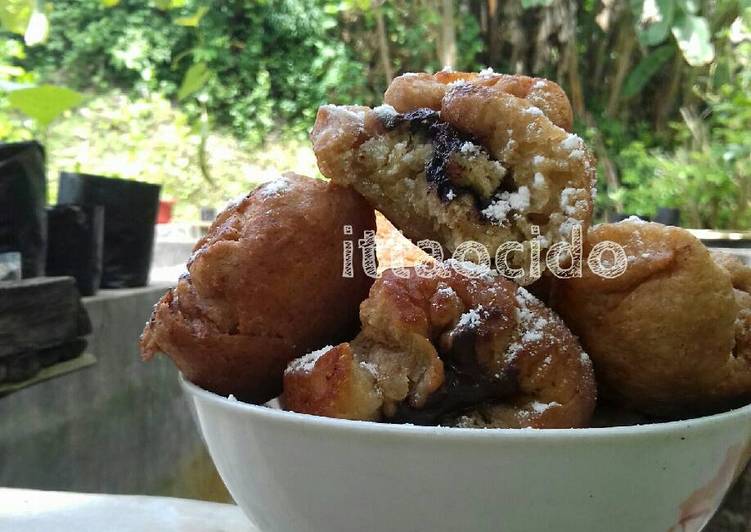 Donat empuk pisang isi coklat