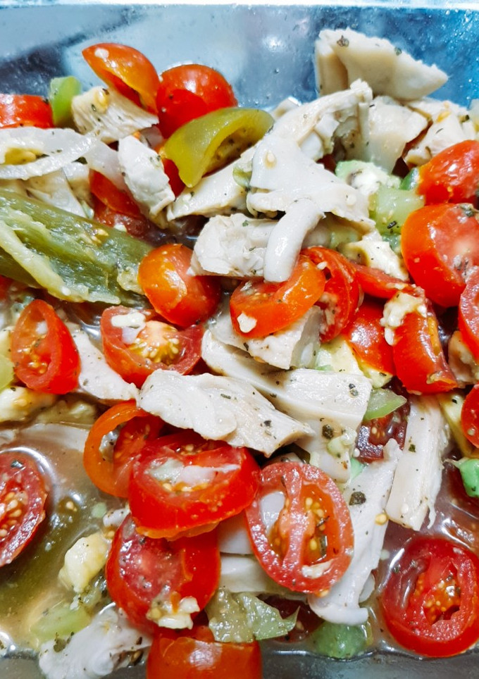 Una foto de Tostadas de cueritos encurtidos de seta