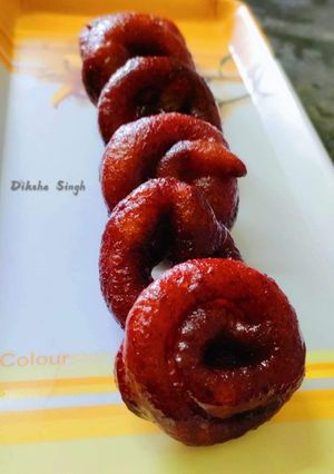 A picture of Mawa Jalebi.
