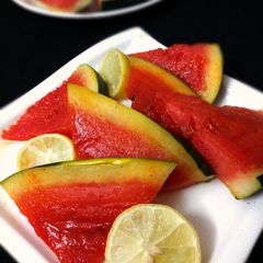A picture of Chilli lemon grilled watermelon.