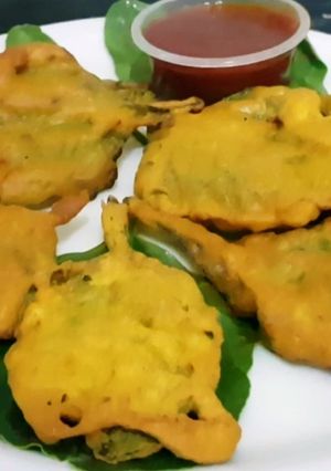 A picture of Palak pakoda recipe | spinach fritters recipe |.