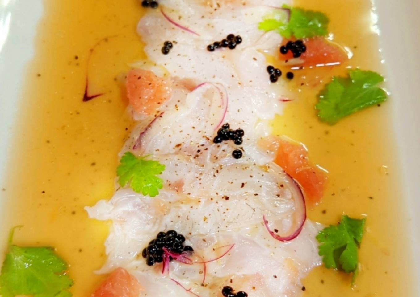 Tiradito de Lubina con cítricos