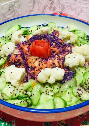 Una foto de Ensalada Fresca con toque de mix de quinua !