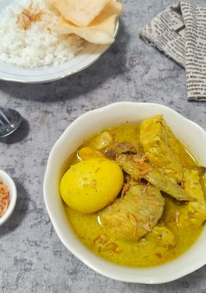 Foto resep Opor Ayam, Telur, Tempe