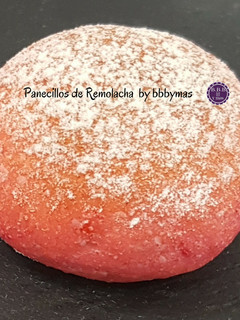 Una foto de Panecillos de Remolacha