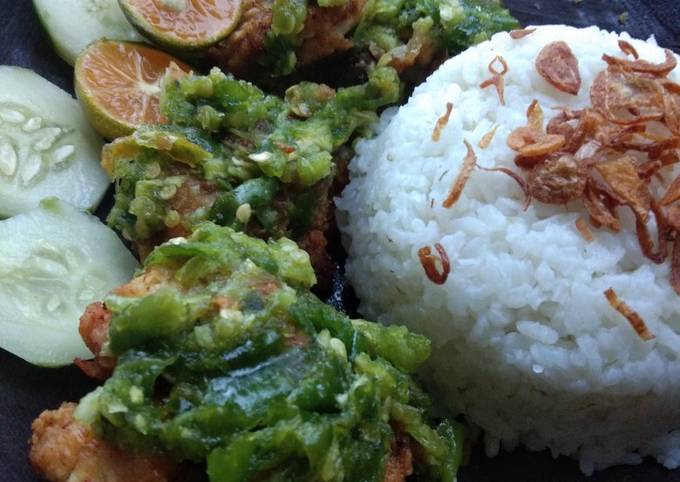 Resep Ayam Geprek Sambal Ijo Oleh Widjie Astuti Cookpad