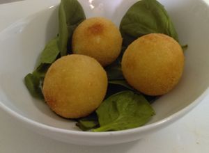 Una foto de Papas Rellenas de jamón y queso