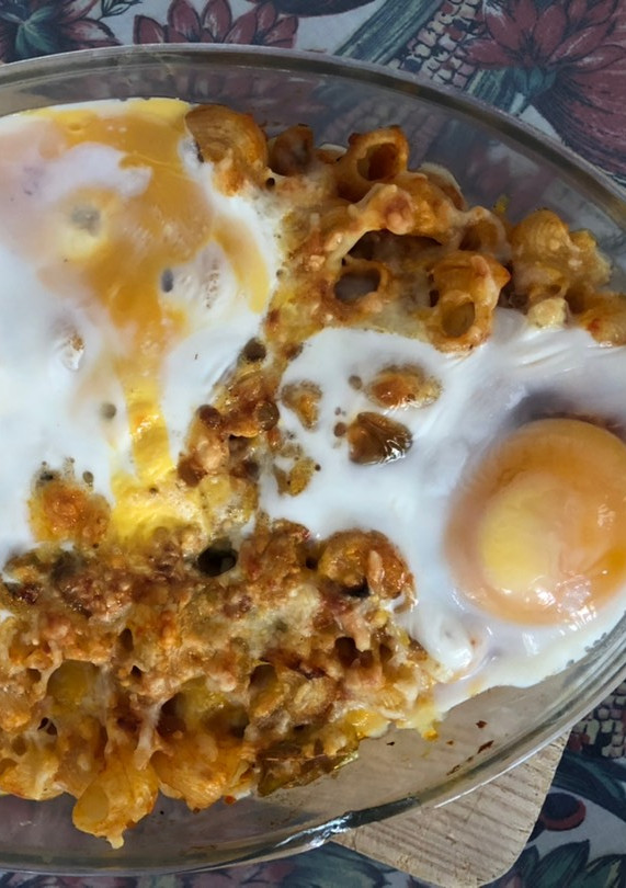 Una foto de Macarrones gratinados con huevo