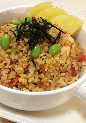 鮭魚黃金炒飯 的食譜成品照片