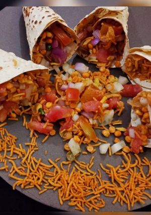 A picture of Papad Cone Chatpati bhel puri.