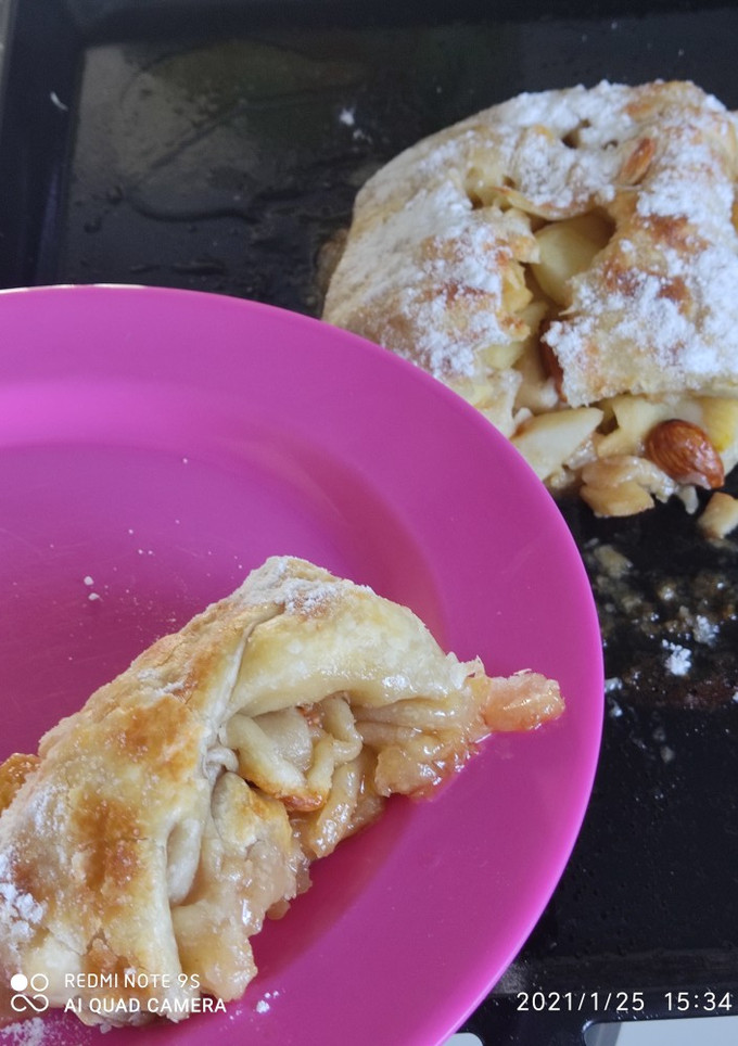 Una foto de Strudel de manzana