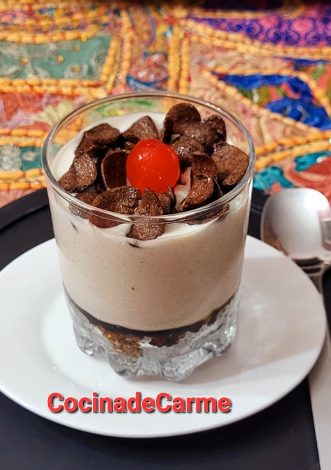 Una foto de Postre caprichoso con banana y cereales