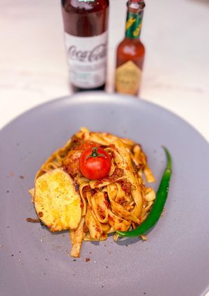عکسی از دستور فتوچینی با سس گوجه خیلی راحت و خوشمزه😍👩🏼‍🍳