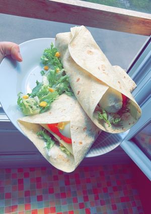 Une photo de 🌸Wrap au thon et poulet 🌸