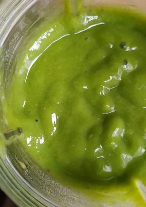 Hình của món Bữa sáng cùng smoothie cải bó xôi đu đủ yến mạch.