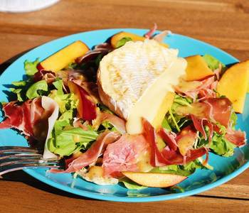 Update, Cooking Recipe Salad with camembert and prosciutto in honeymustard sauce Delicious Perfect