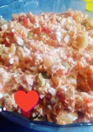 Una foto de Relleno de empanadas de pollo con lata de tomates !