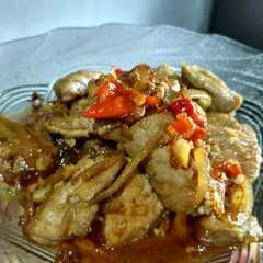 A picture of Spicy Tuna With Teriyaki Sauce.