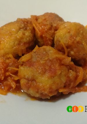 Foto principal de Albóndigas de merluza, gambas y frutos secos