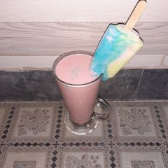 A picture of Cotton Candy Shake.