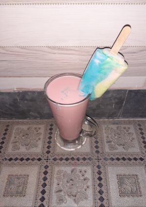 A picture of Cotton Candy Shake.