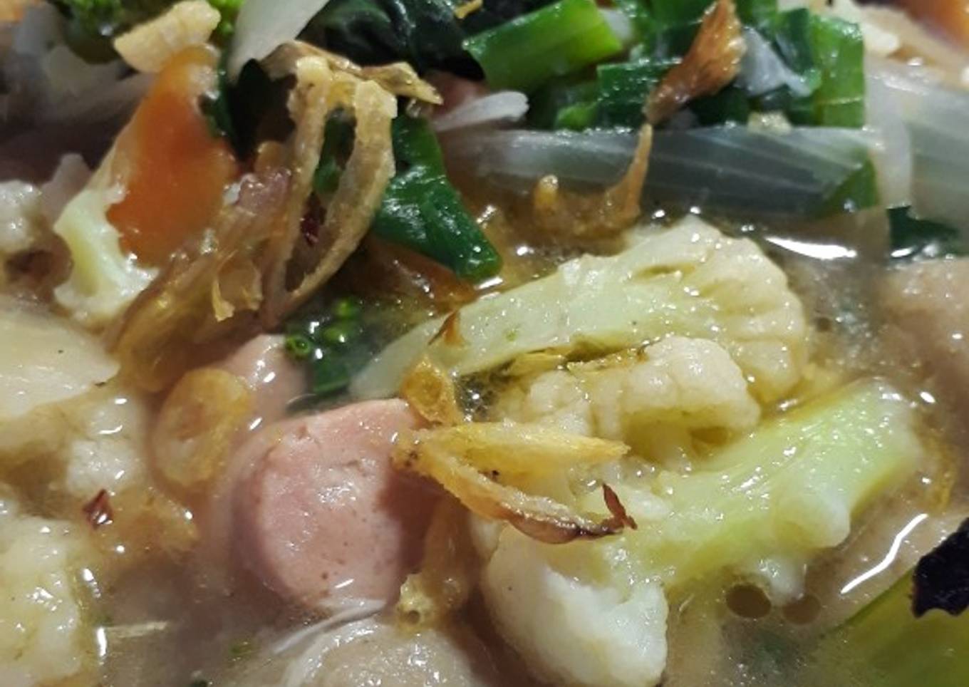 Sop Ayam, sosis, bakso
