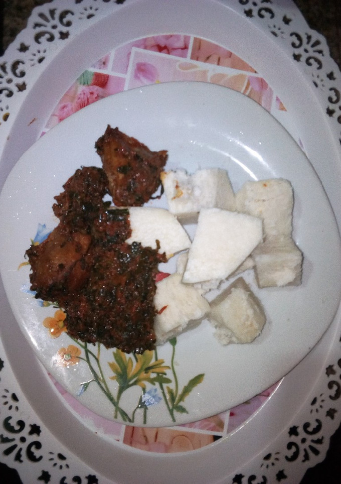 A picture of Yam and vegetable source.