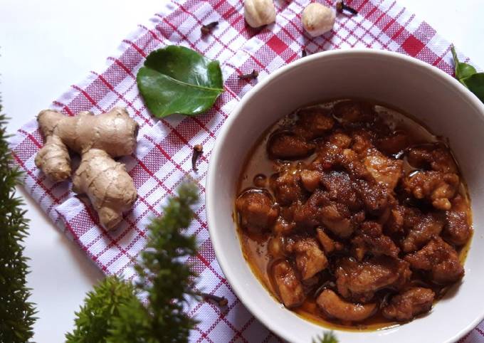 Semur daging ayam