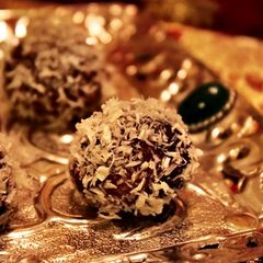 A picture of Gulab Jaman.