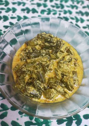 દહીં ભીંડી (Dahi Bhindi Recipe In Gujarati) રેસીપી મુખ્ય ફોટો