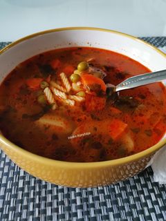 Gombás kolbászos zöldség leves gluténmentesen recept fotója