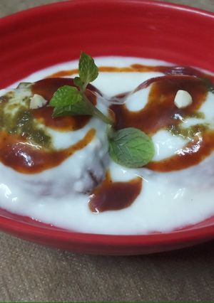 मीठे दही बड़े (Mithe dahi bade recipe in hindi) रेसिपी मुख्य फोटो