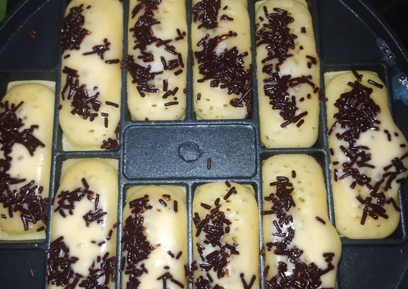Kue PUKIS