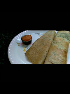 பெசரட்டு தோசை (Pesarettu dosai recipe in tamil) செய்முறை முக்கிய புகைப்படம்