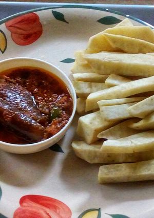 A picture of Yam Fingers and Ponmo Sauce.