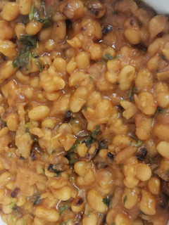 A picture of Baked beans or Luba.