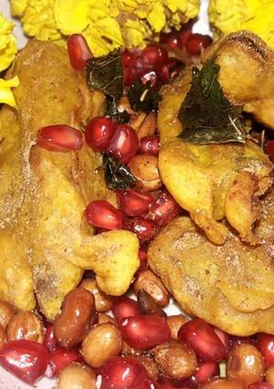 शाही मिर्च पकौड़े की चाट (Shahi mirch pakoda ki chaat recipe in Hindi) रेसिपी मुख्य फोटो
