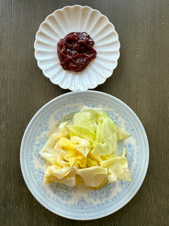 A picture of Yamitsuki Cabbage w/ Korean Twist.