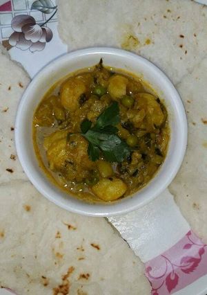 चावल के आटे की रोटी (Chawal ke aate ki Roti recipe in hindi) रेसिपी मुख्य फोटो