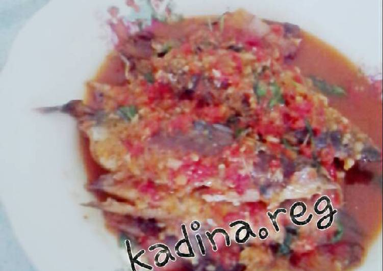 Proses memasak Ikan pindang bumbu merah, Lezat Sekali