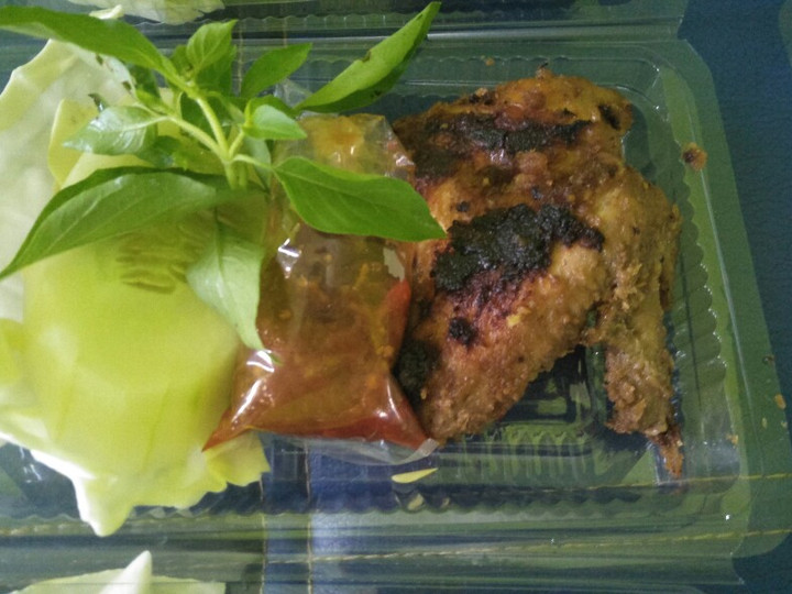 Bagaimana Menyiapkan Ayam Bakar Kalasan, Enak